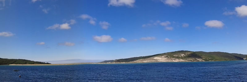 Monte Branco e praia do Medio ou da Barra